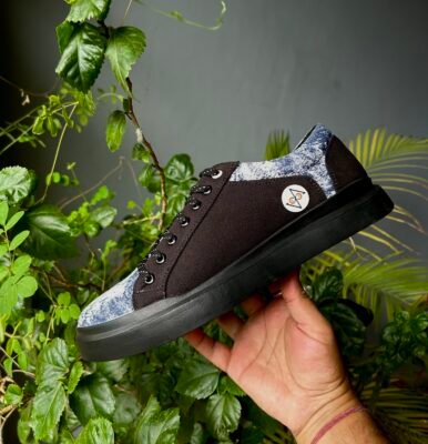 Eco-duo-balance Recycled Cotton sustainable sneaker.