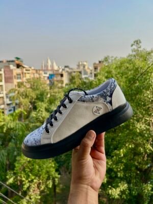 Biodegrable sustainable sneaker by kapas paduka